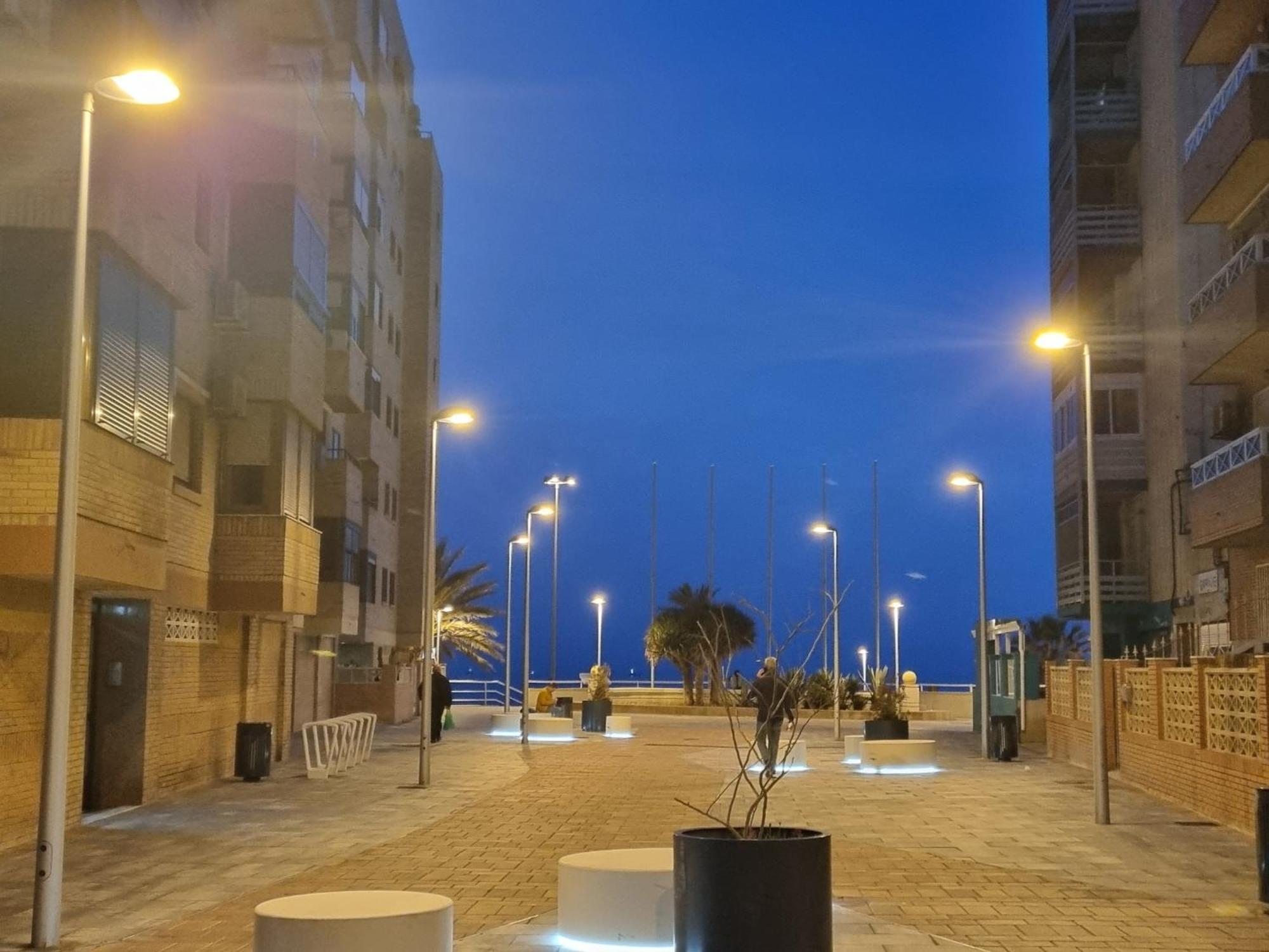Apartamento En Paseo Maritimo אלמריה מראה חיצוני תמונה